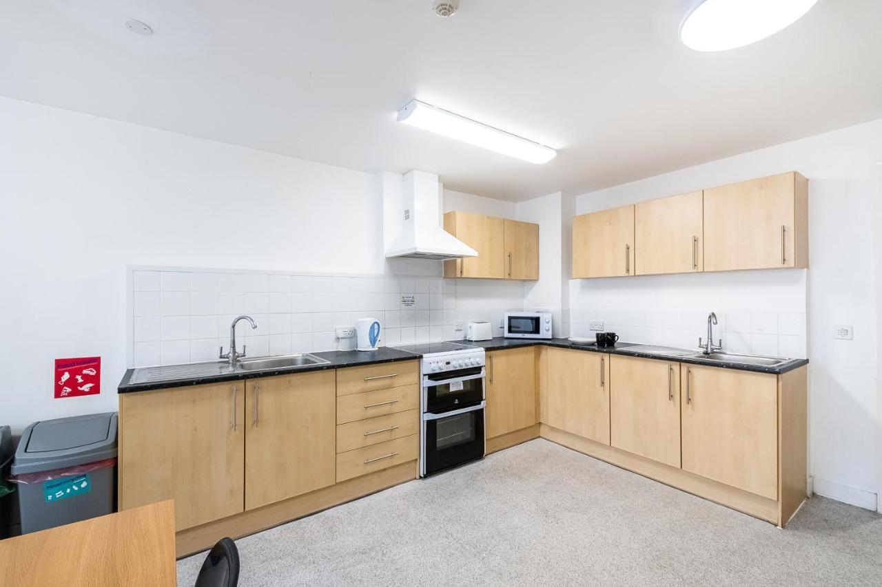 1 Night Free Comfortable Ensuite Rooms, Gillingham - Sk Hoo Eksteriør billede